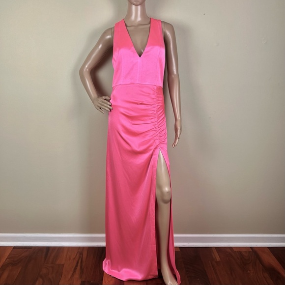NEW ALICE + OLIVIA REVOLVE PINK SLEEVELESS MAXI DRESS - Picture 2 of 7